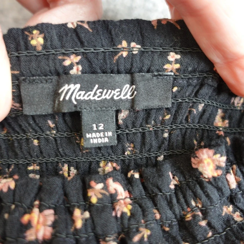 Madewell smocked puff